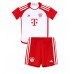 Billiga Bayern Munich Matthijs de Ligt #4 Barnkläder Hemma fotbollskläder till baby 2023-24 Kortärmad (+ Korta byxor)
